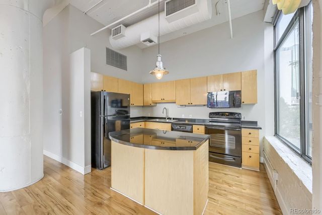 2000 Arapahoe Street 202, Denver, CO 80205