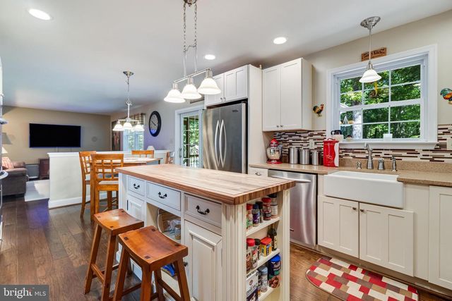 39263 PERSIMMON CREEK RD, Mechanicsville, MD 20659