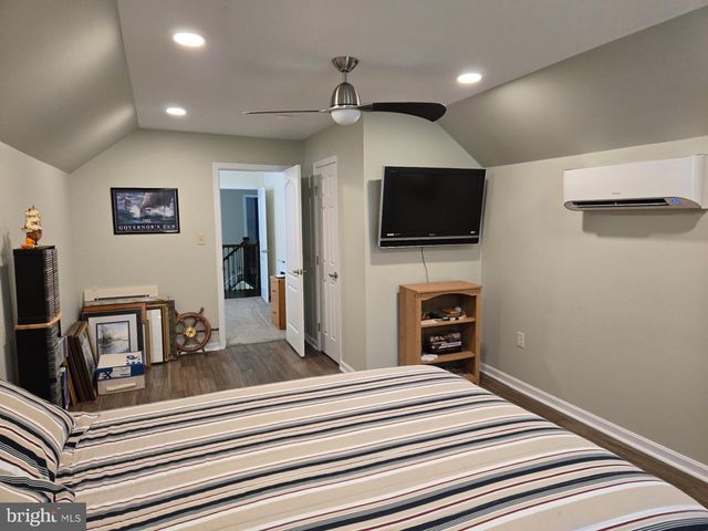 39263 PERSIMMON CREEK RD, Mechanicsville, MD 20659
