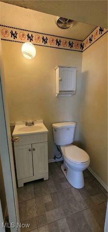 1951 E 39th Street, Lorain, OH 44055