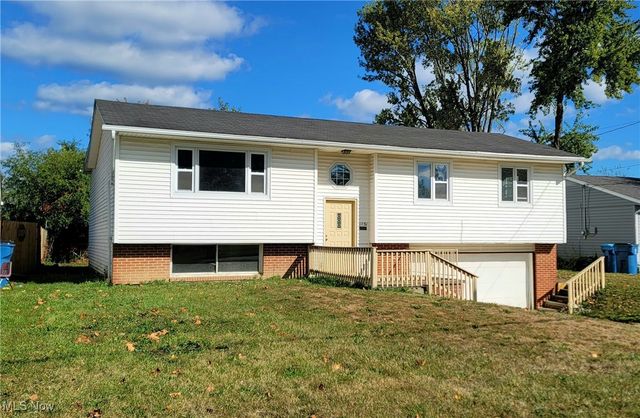 1951 E 39th Street, Lorain, OH 44055