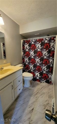 1951 E 39th Street, Lorain, OH 44055