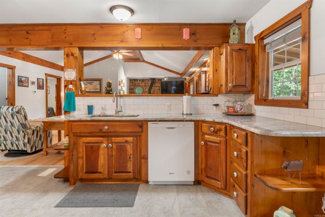 207 Holland Lane, Hot Springs, AR 71913