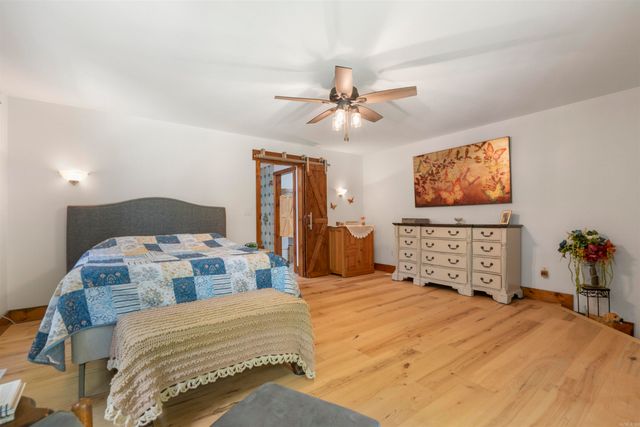 207 Holland Lane, Hot Springs, AR 71913