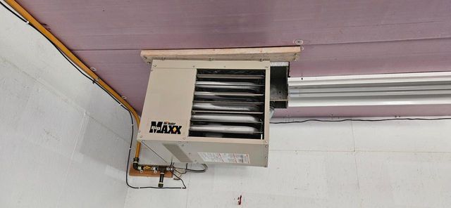 9300 W Eden PLACE, Milwaukee, WI 53228