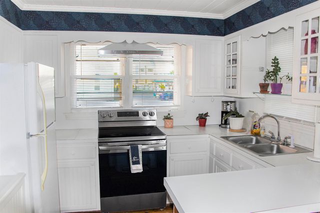 509 Hillside Dr. S., North Myrtle Beach, SC 29582