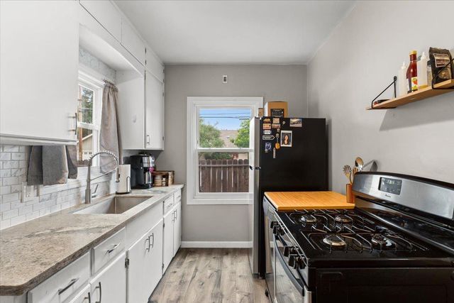 505 S Acacia Ave, Ripon, CA 95366
