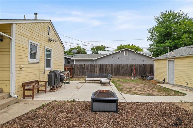 505 S Acacia Ave, Ripon, CA 95366
