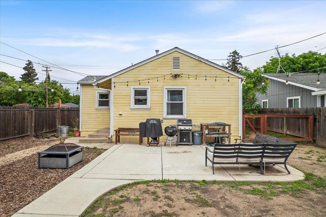 505 S Acacia Ave, Ripon, CA 95366