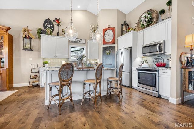 701 Ridgepointe Court, Lake St Louis, MO 63367