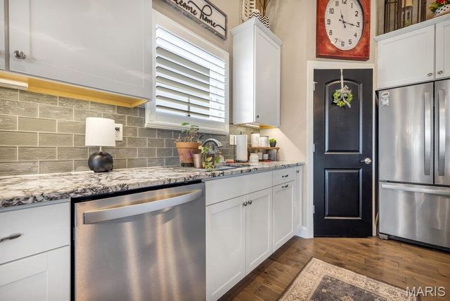 701 Ridgepointe Court, Lake St Louis, MO 63367