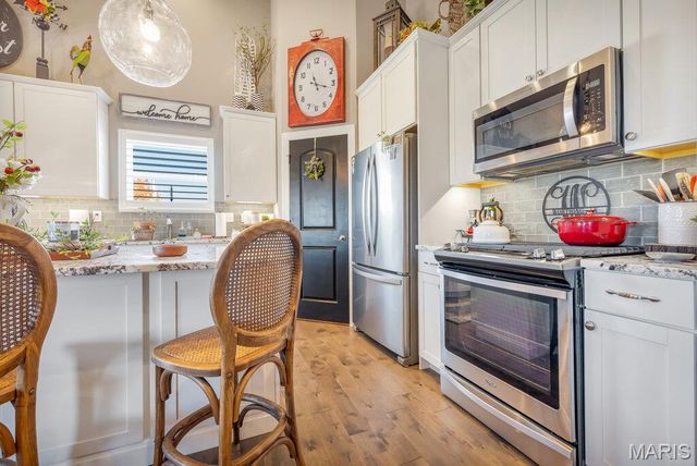 701 Ridgepointe Court, Lake St Louis, MO 63367