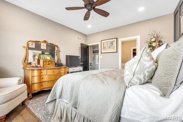 701 Ridgepointe Court, Lake St Louis, MO 63367