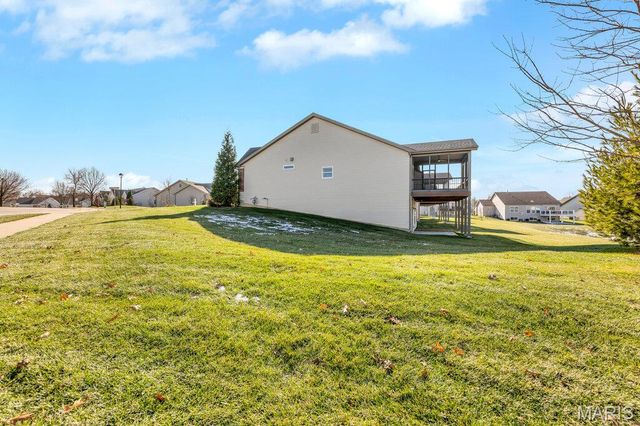 701 Ridgepointe Court, Lake St Louis, MO 63367