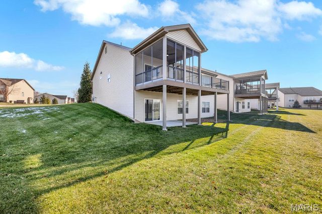 701 Ridgepointe Court, Lake St Louis, MO 63367