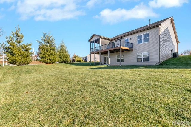 701 Ridgepointe Court, Lake St Louis, MO 63367