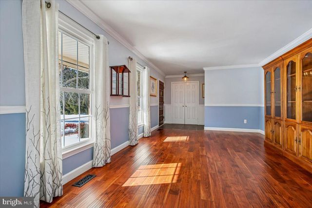 6205 BEECHDALE CT, Rockville, MD 20855