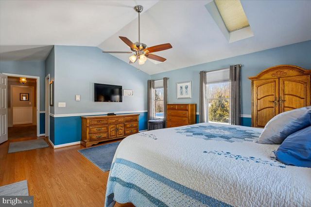 6205 BEECHDALE CT, Rockville, MD 20855