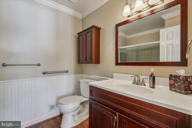 6205 BEECHDALE CT, Rockville, MD 20855