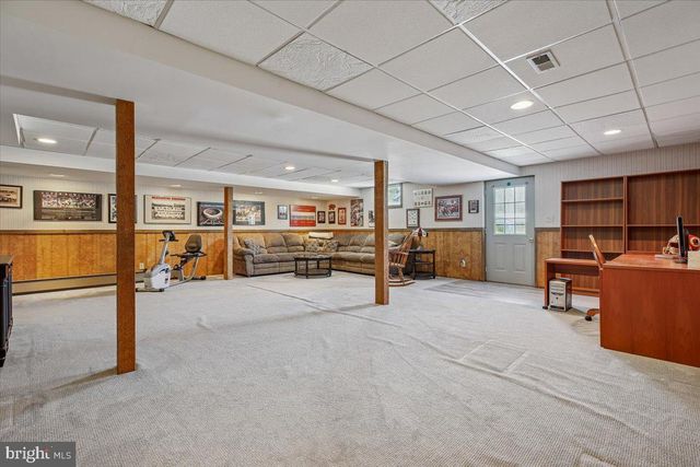 6205 BEECHDALE CT, Rockville, MD 20855