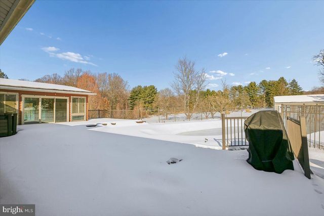 6205 BEECHDALE CT, Rockville, MD 20855