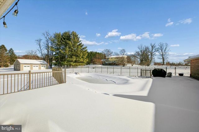 6205 BEECHDALE CT, Rockville, MD 20855