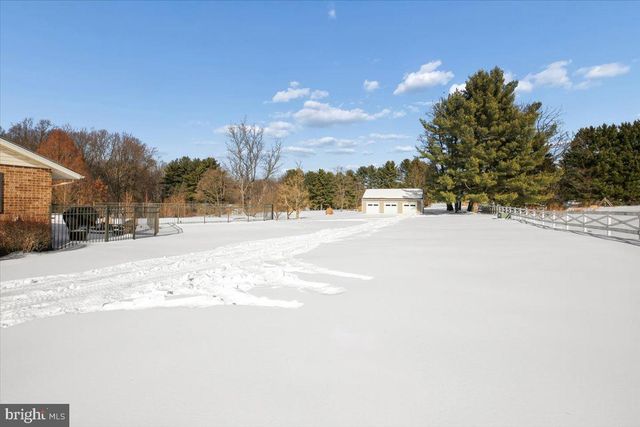 6205 BEECHDALE CT, Rockville, MD 20855