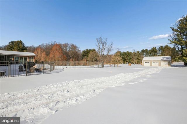 6205 BEECHDALE CT, Rockville, MD 20855