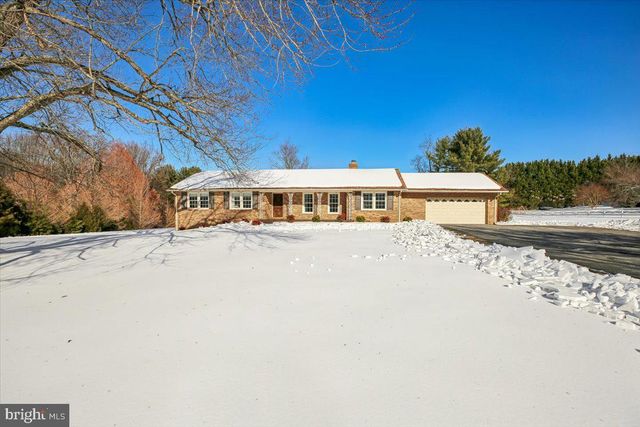 6205 BEECHDALE CT, Rockville, MD 20855