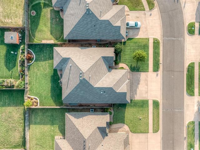 2416 NW 153rd Street, Edmond, OK 73013