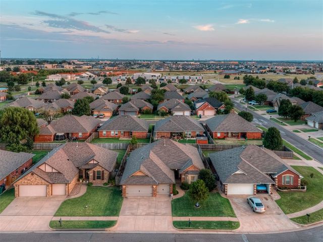 2416 NW 153rd Street, Edmond, OK 73013