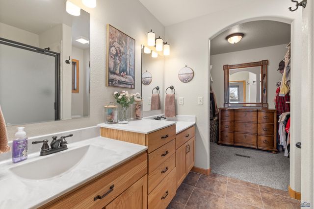 4436 FIELDSTONE DR, Rapid City, SD 57703