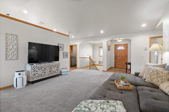 4436 FIELDSTONE DR, Rapid City, SD 57703