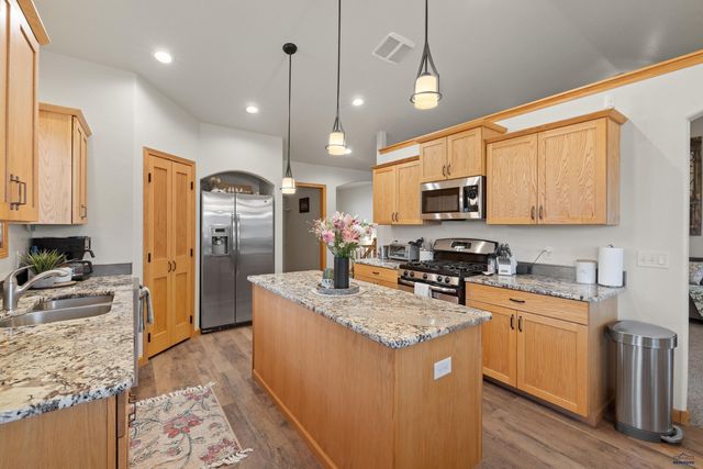 4436 FIELDSTONE DR, Rapid City, SD 57703