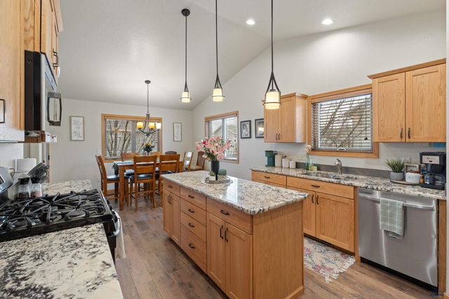 4436 FIELDSTONE DR, Rapid City, SD 57703