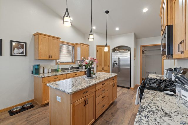 4436 FIELDSTONE DR, Rapid City, SD 57703