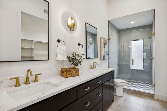 2147 Mail Avenue 102, Dallas, TX 75235