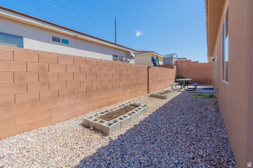 Image 22 of property listing at 3438 W 150 N, Hurricane, UT 84737