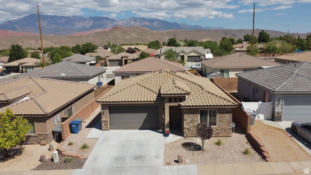 Image 4 of property listing at 3438 W 150 N, Hurricane, UT 84737