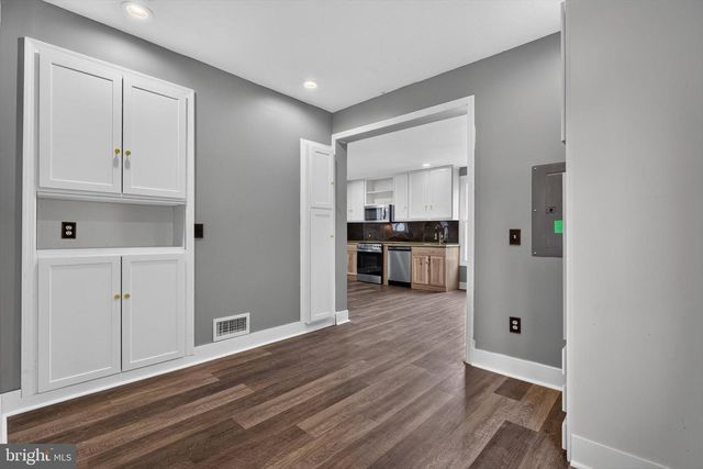 283 N LOCUST POINT ROAD, Mechanicsburg, PA 17050