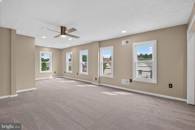 283 N LOCUST POINT ROAD, Mechanicsburg, PA 17050