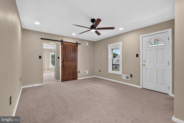 283 N LOCUST POINT ROAD, Mechanicsburg, PA 17050