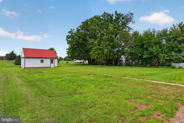 283 N LOCUST POINT ROAD, Mechanicsburg, PA 17050