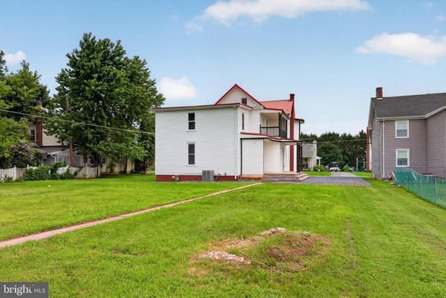 283 N LOCUST POINT ROAD, Mechanicsburg, PA 17050