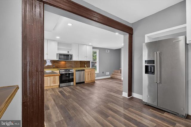 283 N LOCUST POINT ROAD, Mechanicsburg, PA 17050