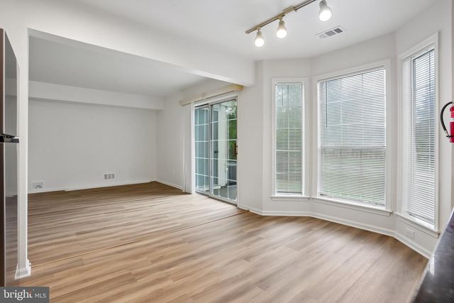 1 COLEBROOK, Princeton, NJ 08540