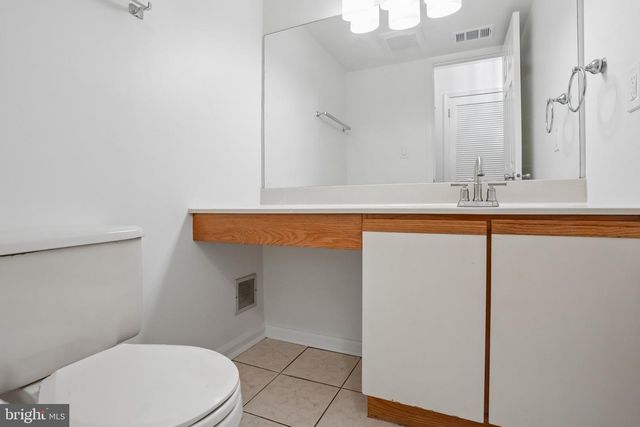 1 COLEBROOK, Princeton, NJ 08540