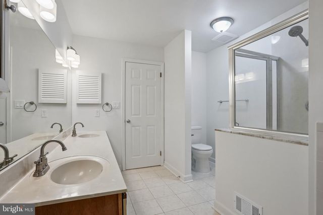 1 COLEBROOK, Princeton, NJ 08540