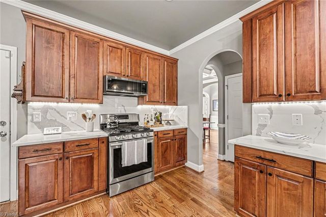 5120 Spiral Wood Drive, Clemmons, NC 27012