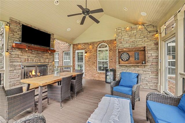5120 Spiral Wood Drive, Clemmons, NC 27012
